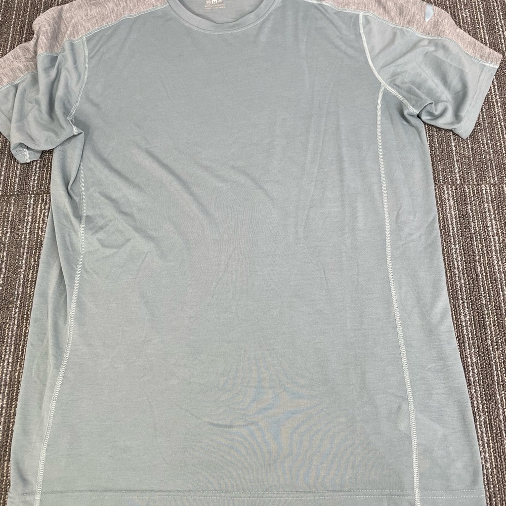 Brooks Slate Gray Green Activewear Shirt